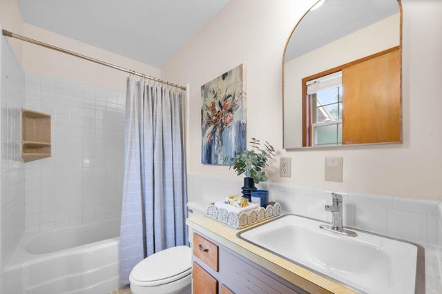 1112 N Westfield Ave, Wichita, KS 67212