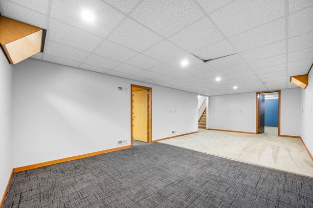 1112 N Westfield Ave, Wichita, KS 67212