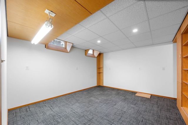 1112 N Westfield Ave, Wichita, KS 67212