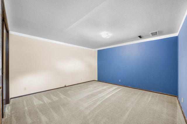 1112 N Westfield Ave, Wichita, KS 67212