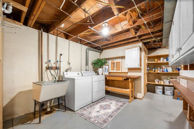 1112 N Westfield Ave, Wichita, KS 67212