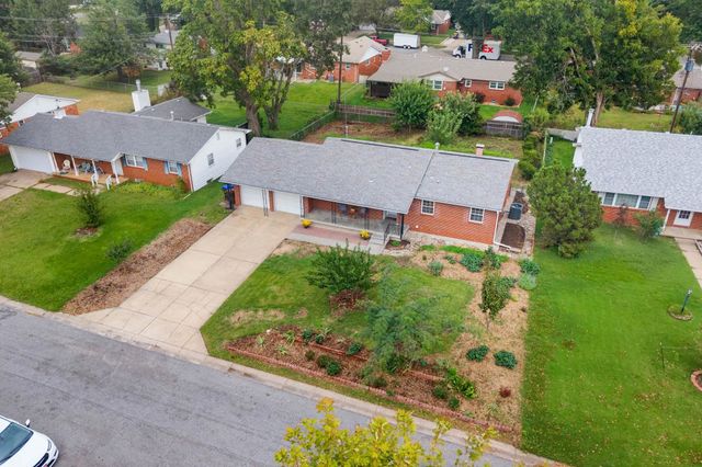 1112 N Westfield Ave, Wichita, KS 67212