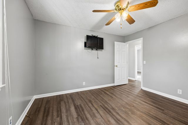 524 Michele Dr, Antioch, TN 37013