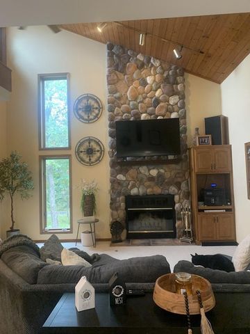 1350 RAIN DANCE TRAIL, Nekoosa, WI 54457