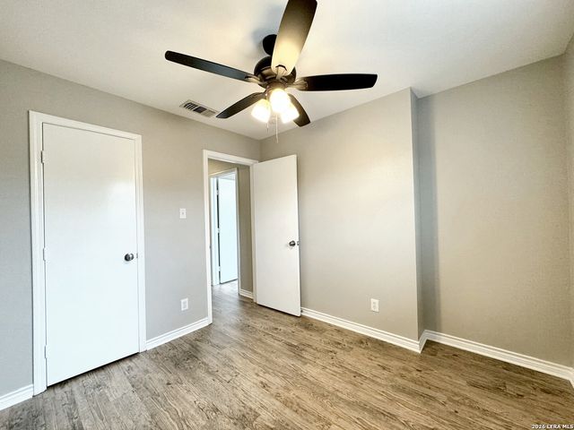 7802 Kingsbury Wood Unit 1, San Antonio, TX 78240
