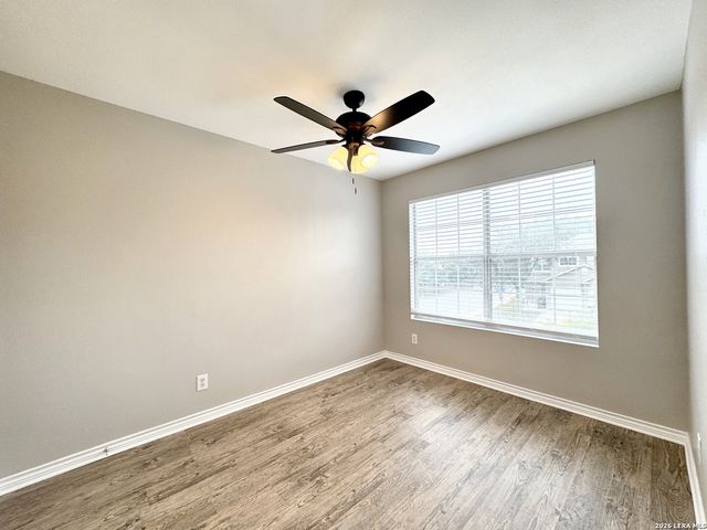 7802 Kingsbury Wood Unit 1, San Antonio, TX 78240