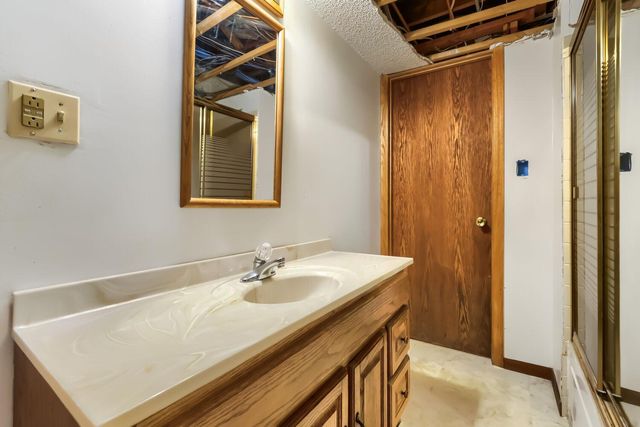 3420 Xenium Lane N, Plymouth, MN 55441