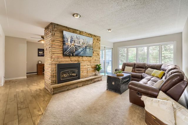 3420 Xenium Lane N, Plymouth, MN 55441