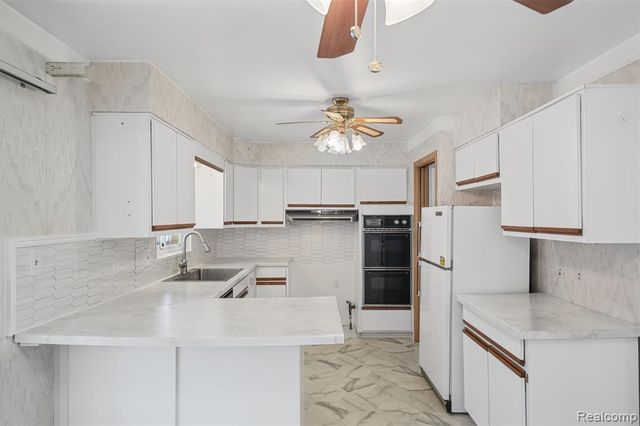 12830 Winston Avenue, Redford, MI 48239