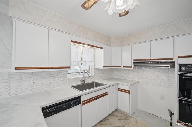 12830 Winston Avenue, Redford, MI 48239