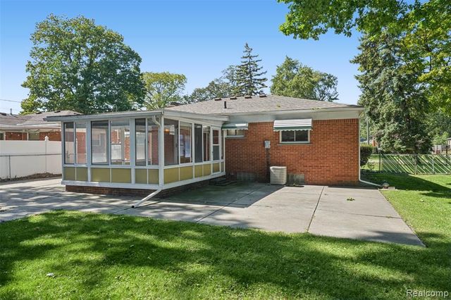 12830 Winston Avenue, Redford, MI 48239