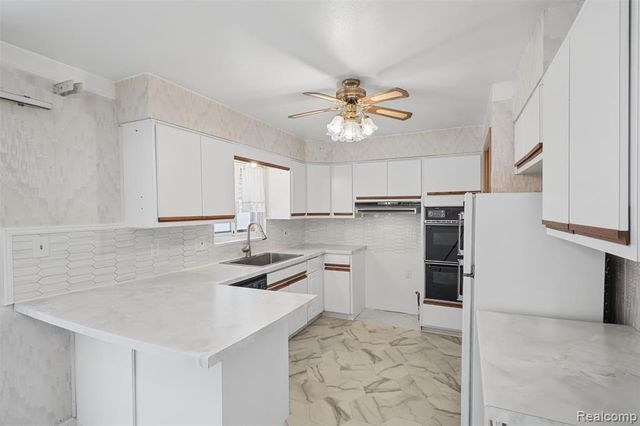 12830 Winston Avenue, Redford, MI 48239