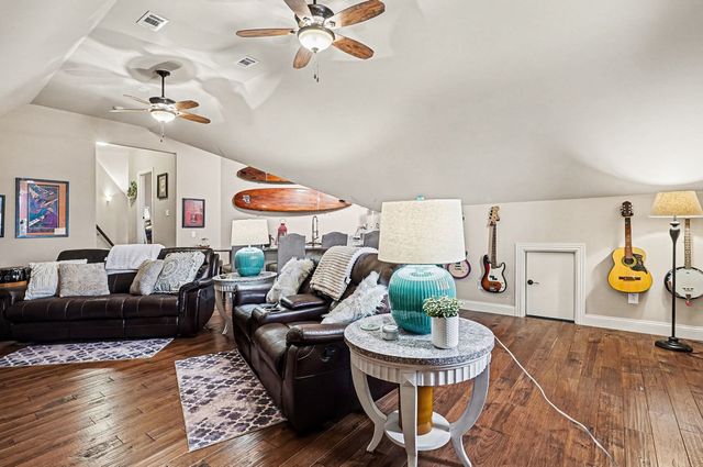 396 N Hunter Rd, Portland, TN 37148