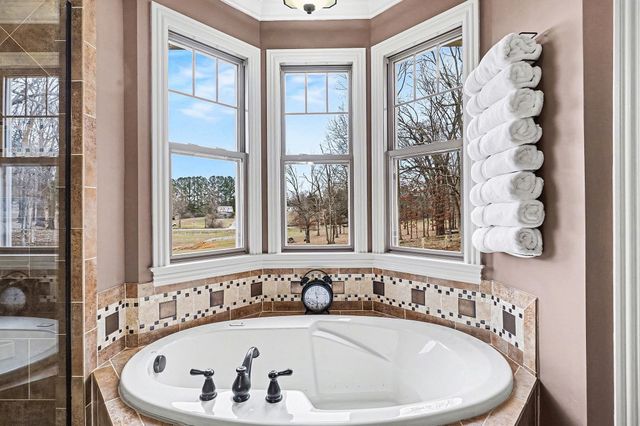 396 N Hunter Rd, Portland, TN 37148