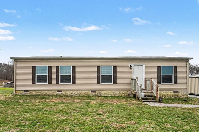 396 N Hunter Rd, Portland, TN 37148