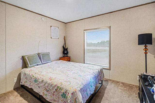 396 N Hunter Rd, Portland, TN 37148