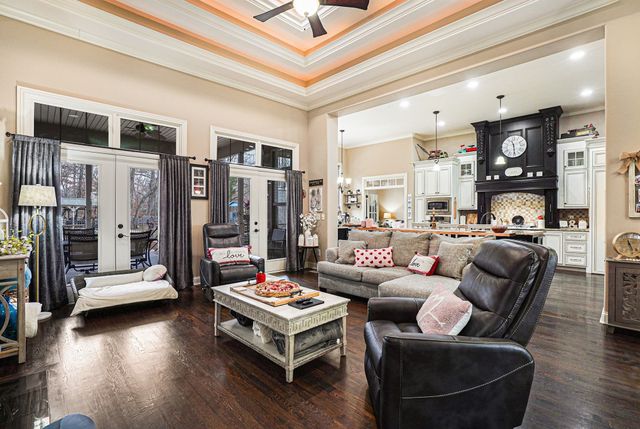 396 N Hunter Rd, Portland, TN 37148