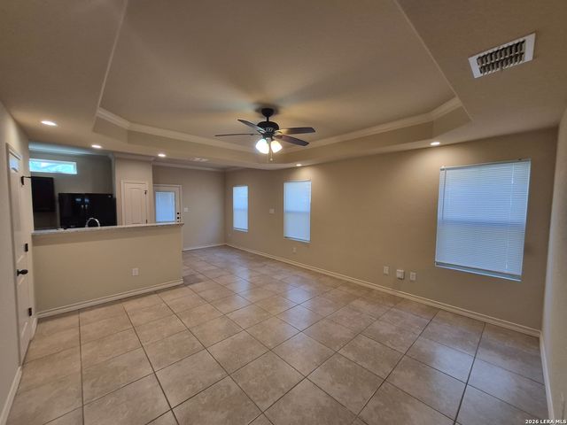 7042 Lakeview Dr Unit 102, San Antonio, TX 78244