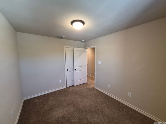 7042 Lakeview Dr Unit 102, San Antonio, TX 78244