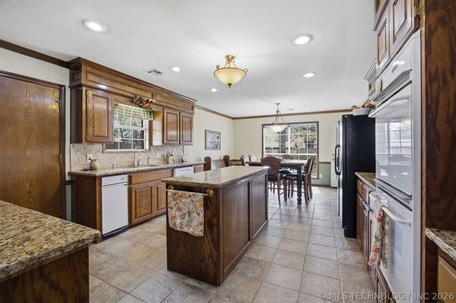 2803 Haskell Boulevard, Muskogee, OK 74403