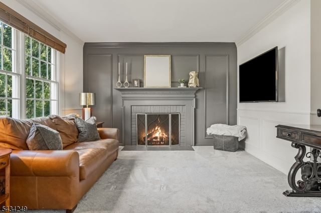 120 Woods End Dr, Bernards Twp., NJ 07920