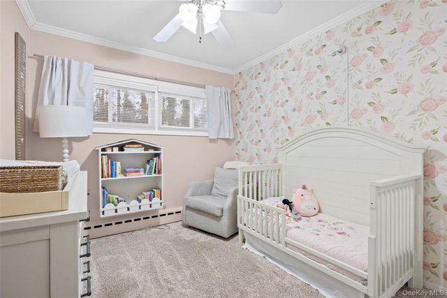 527 Spruce Lane, East Meadow, NY 11554