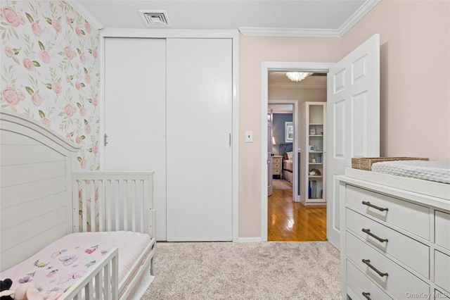 527 Spruce Lane, East Meadow, NY 11554