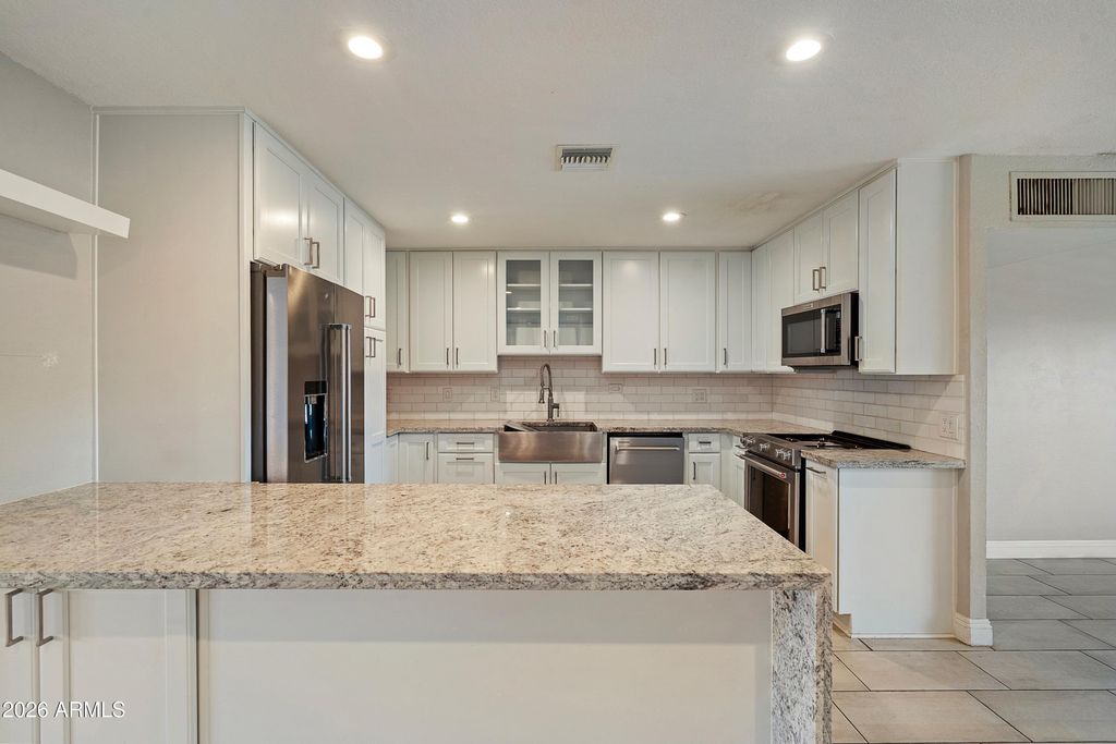 8408 E LEWIS Avenue, Scottsdale, AZ 85257 — photo 3