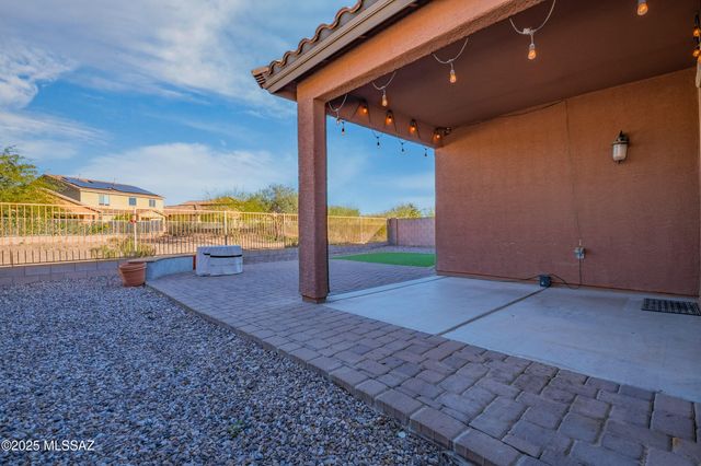 9469 S Crowley Brothers Drive, Tucson, AZ 85747