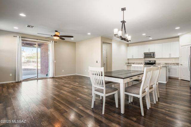 9469 S Crowley Brothers Drive, Tucson, AZ 85747