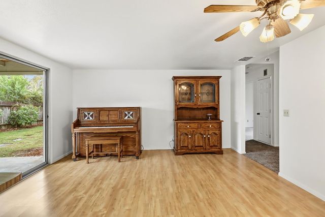 6120 Glenhurst Way, Citrus Heights, CA 95621