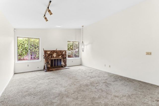 6120 Glenhurst Way, Citrus Heights, CA 95621