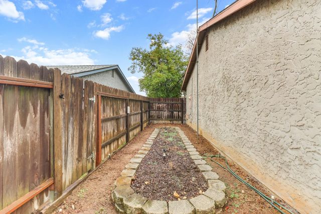 6120 Glenhurst Way, Citrus Heights, CA 95621