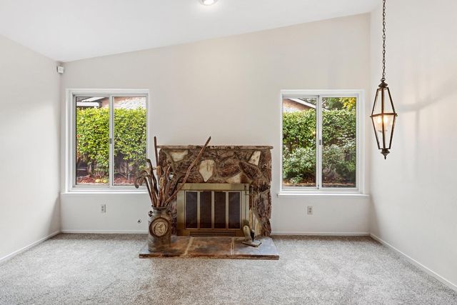 6120 Glenhurst Way, Citrus Heights, CA 95621