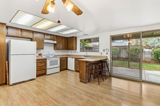 6120 Glenhurst Way, Citrus Heights, CA 95621