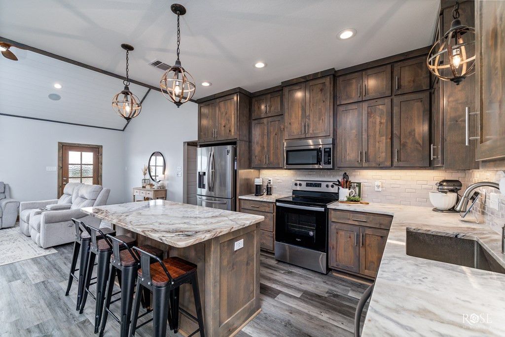 Image 11 of property listing at 3422 Twin Mountain Drive, San Angelo, TX 76904