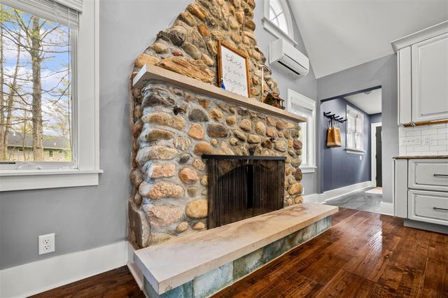 4435 Lake Chapin Road, Berrien Springs, MI 49103