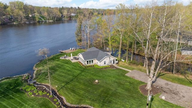 4435 Lake Chapin Road, Berrien Springs, MI 49103