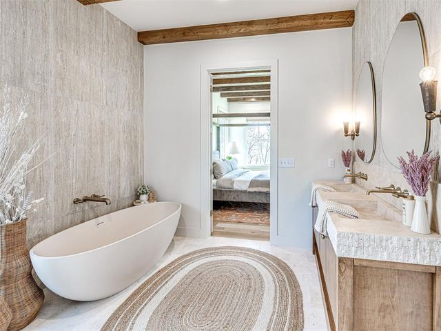 44 Turkey Loop, Eufaula, OK 74432