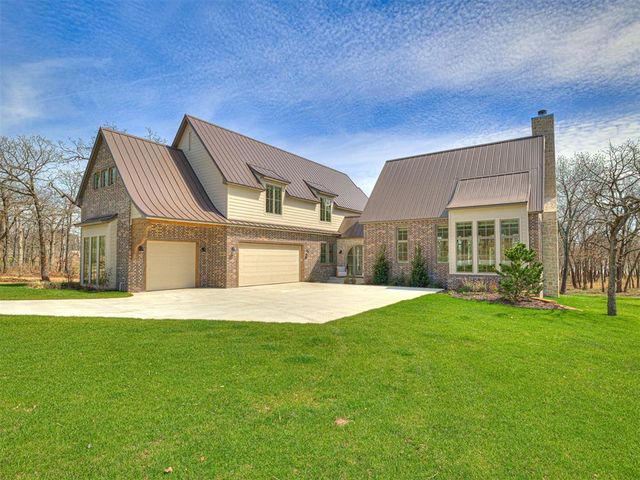 44 Turkey Loop, Eufaula, OK 74432