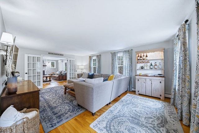 3 Sparrow Rd, Norfolk, MA 02056