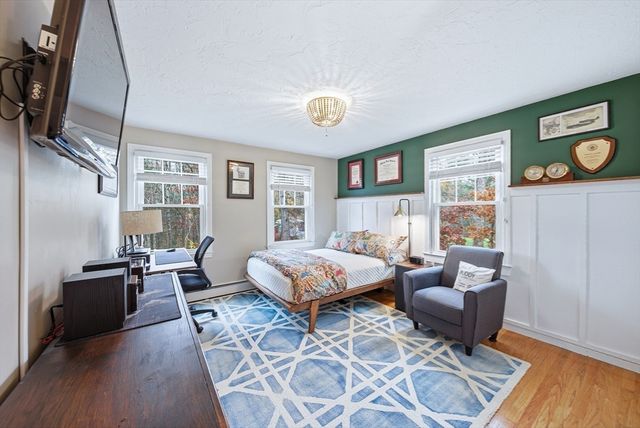 3 Sparrow Rd, Norfolk, MA 02056