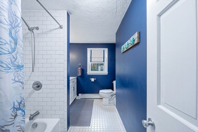 3 Sparrow Rd, Norfolk, MA 02056