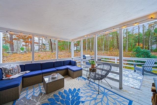 3 Sparrow Rd, Norfolk, MA 02056