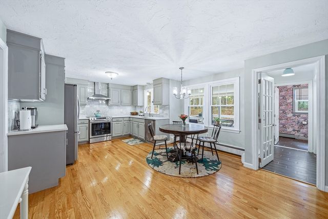 3 Sparrow Rd, Norfolk, MA 02056