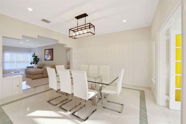 3760 Royal Palm Ave, Miami Beach, FL 33140