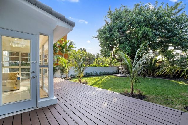 3760 Royal Palm Ave, Miami Beach, FL 33140