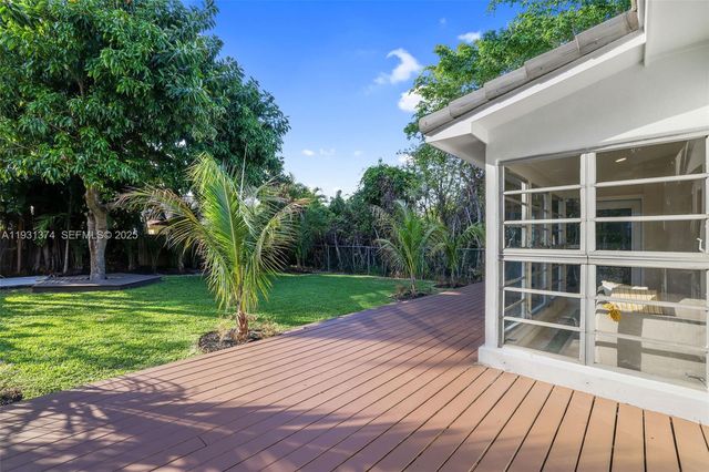 3760 Royal Palm Ave, Miami Beach, FL 33140