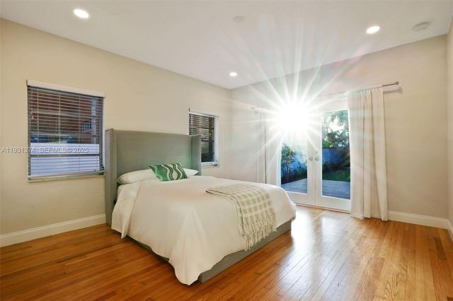 3760 Royal Palm Ave, Miami Beach, FL 33140