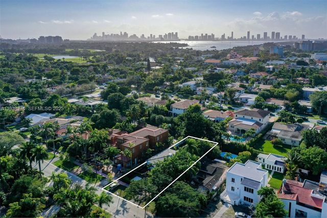 3760 Royal Palm Ave, Miami Beach, FL 33140